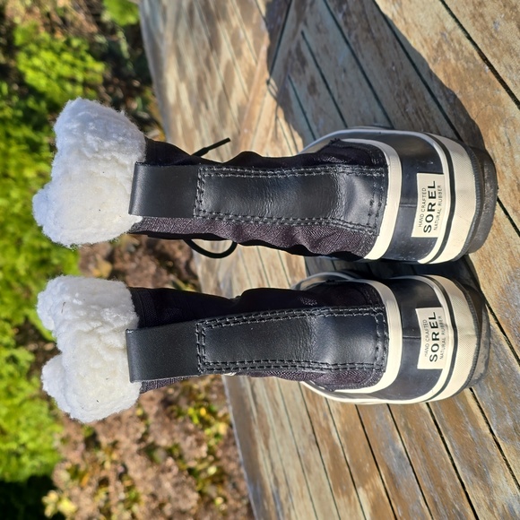 SOREL Winter Carnival Women's Waterproof Boot. Size 6.5 - Picture 2 of 9